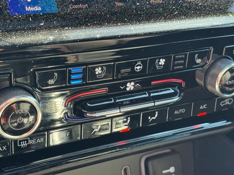 Jeep Grand Cherokee 4xe Vehicle Image 35