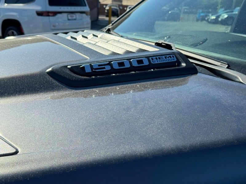 Ram 1500 Vehicle Image 14