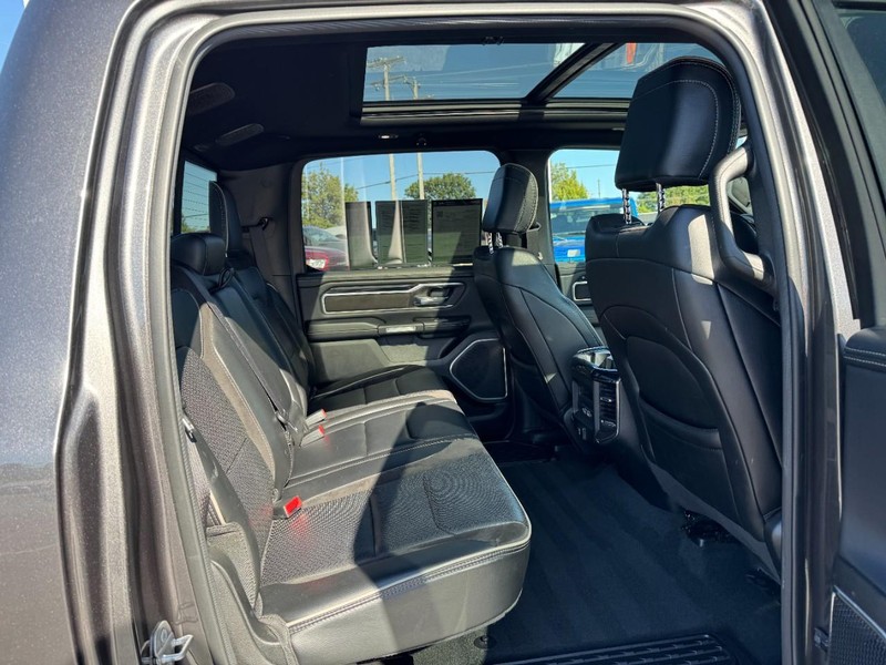 Ram 1500 Vehicle Image 22