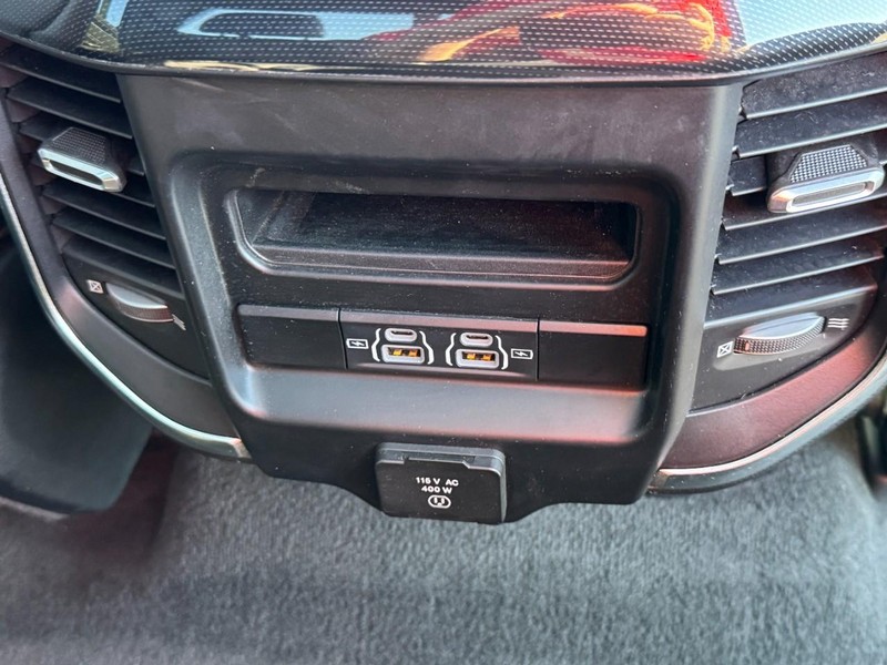 Ram 1500 Vehicle Image 25