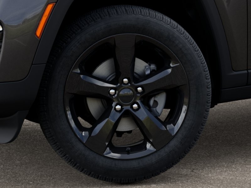 Jeep Grand Cherokee Vehicle Image 11