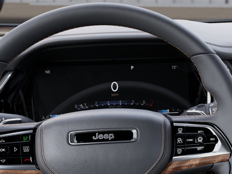 Jeep Grand Cherokee Vehicle Image 20