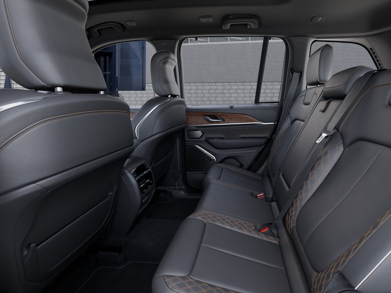 Jeep Grand Cherokee Vehicle Image 26