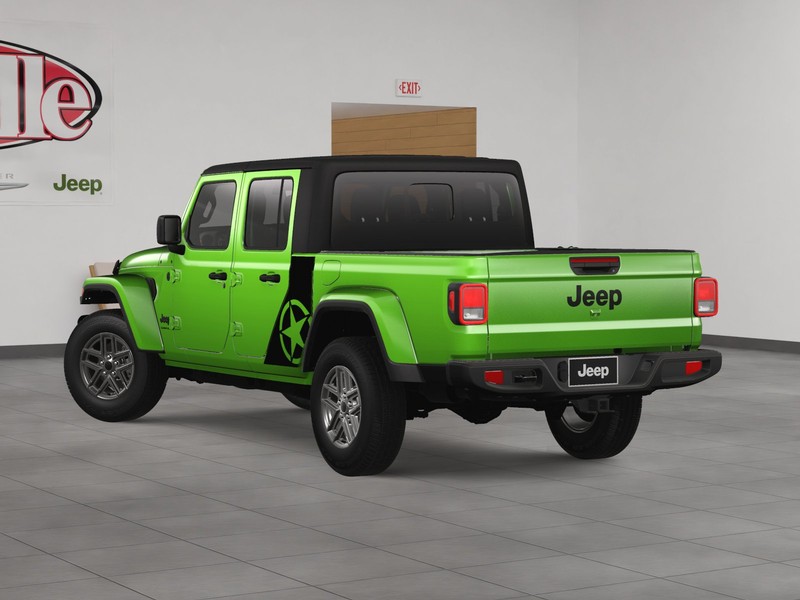 Jeep Gladiator Vehicle Image 04