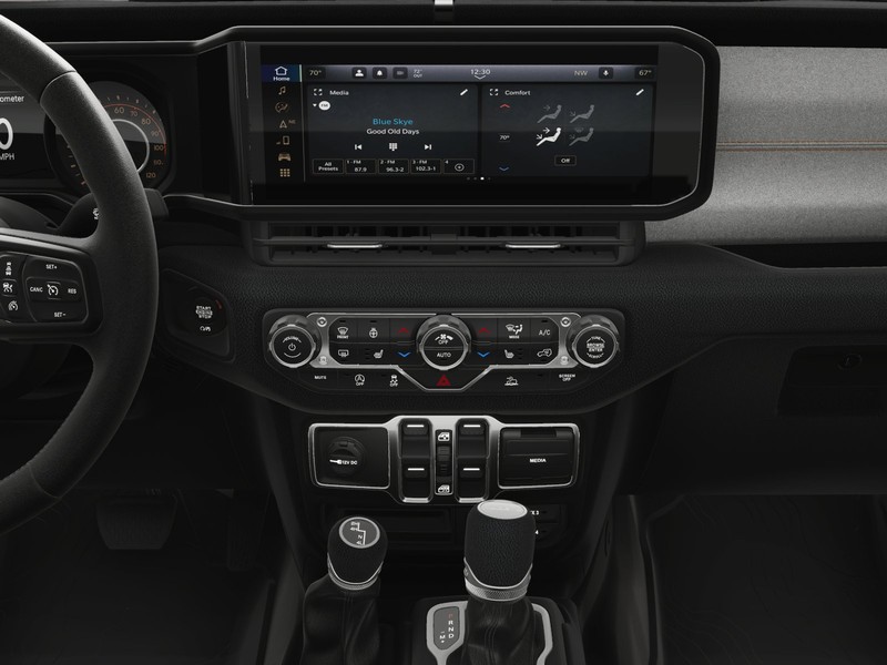 Jeep Gladiator Vehicle Image 29