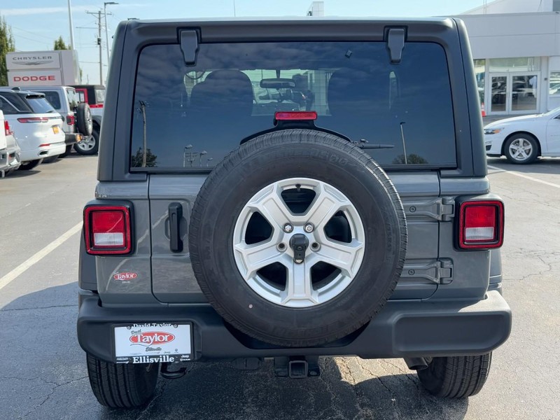 Jeep Wrangler Vehicle Image 15