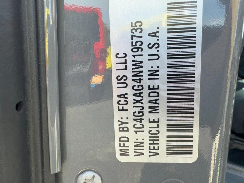 Jeep Wrangler Vehicle Image 36