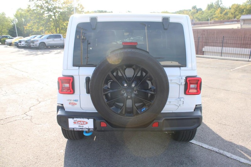 Jeep Wrangler 4xe Vehicle Image 11