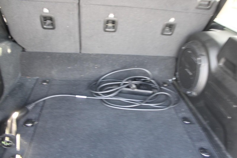 Jeep Wrangler 4xe Vehicle Image 14