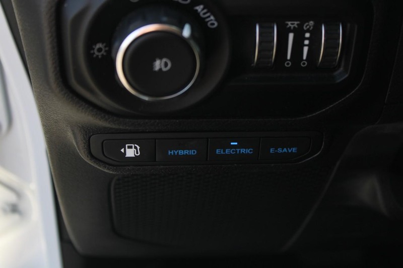Jeep Wrangler 4xe Vehicle Image 22
