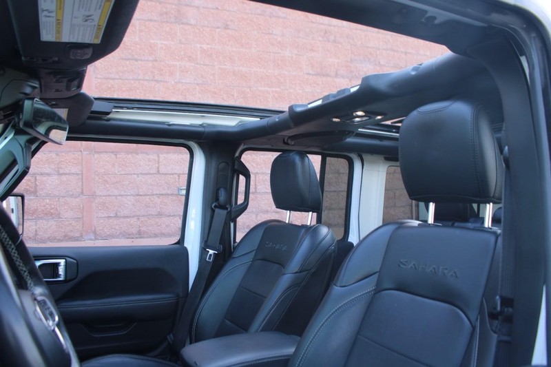 Jeep Wrangler 4xe Vehicle Image 38