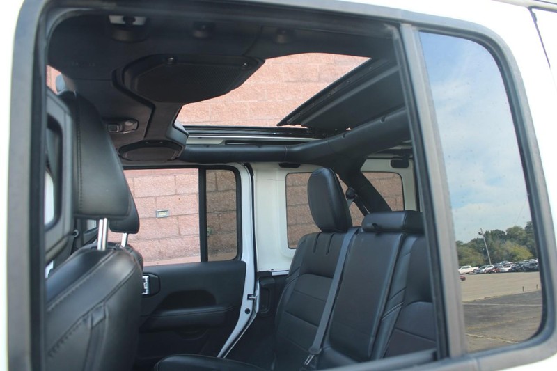 Jeep Wrangler 4xe Vehicle Image 39