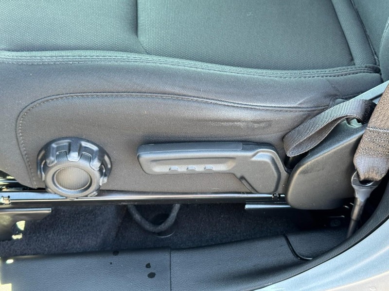 Jeep Wrangler Vehicle Image 32