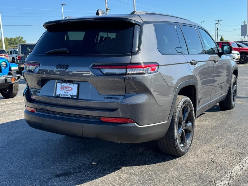 Jeep Grand Cherokee L Vehicle Image 03