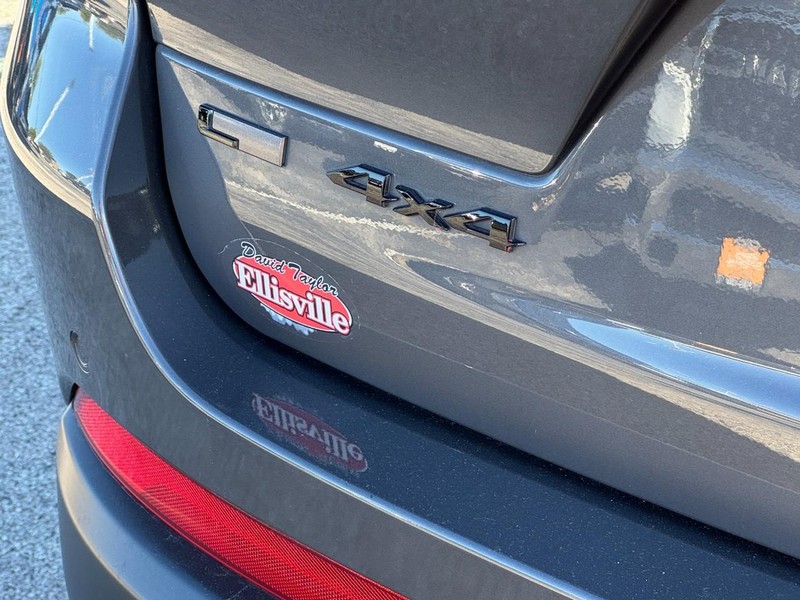 Jeep Grand Cherokee L Vehicle Image 14