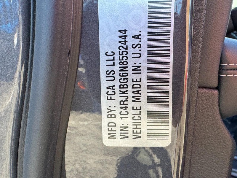 Jeep Grand Cherokee L Vehicle Image 42