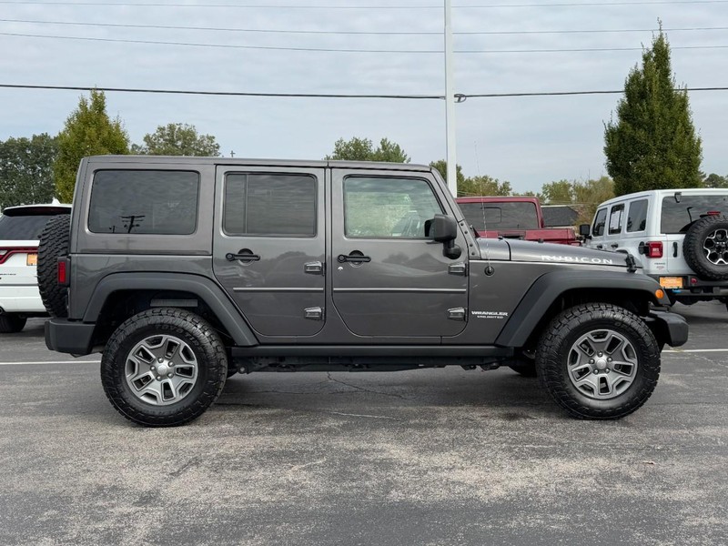 Jeep Wrangler Unlimited Vehicle Image 02