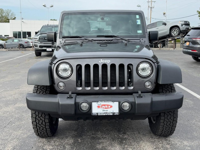 Jeep Wrangler Unlimited Vehicle Image 11