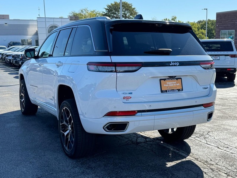 Jeep Grand Cherokee 4xe Vehicle Image 07