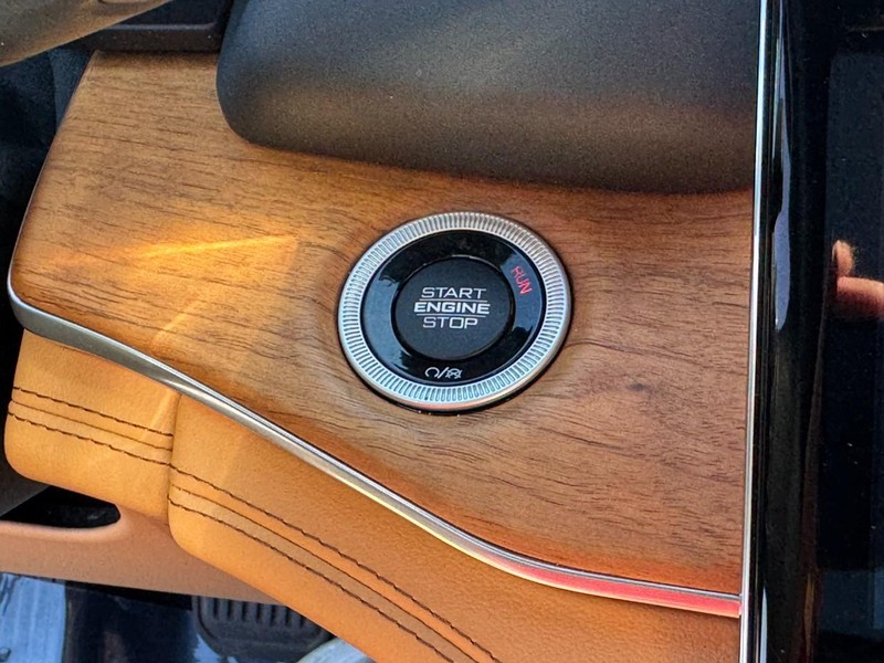 Jeep Grand Cherokee 4xe Vehicle Image 36