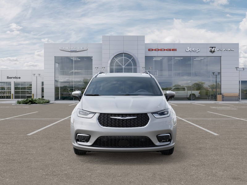 Chrysler Pacifica Vehicle Image 08