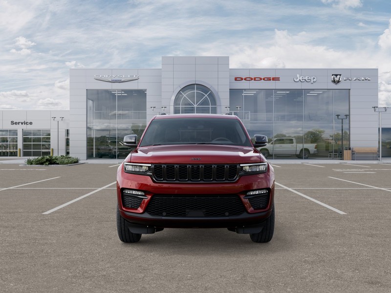 Jeep Grand Cherokee Vehicle Image 08