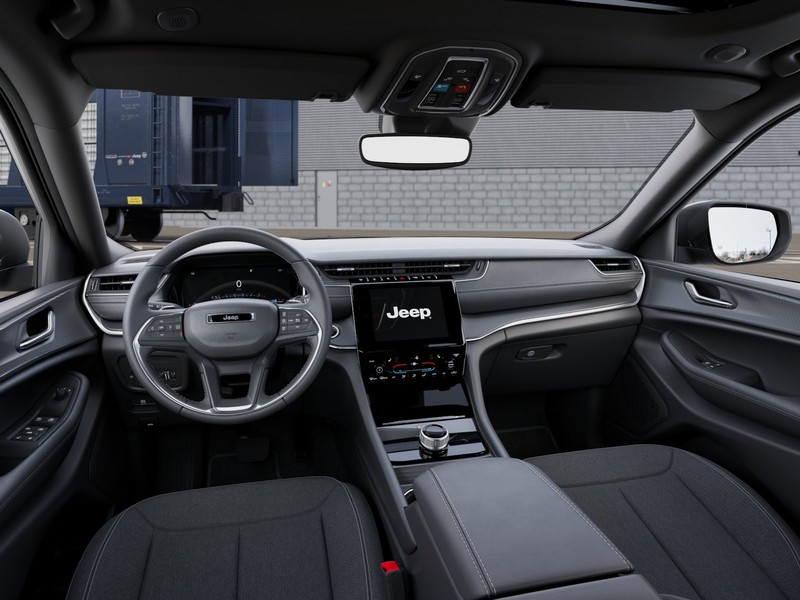 Jeep Grand Cherokee Vehicle Image 17