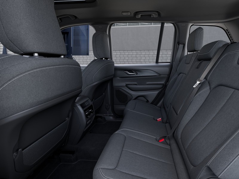 Jeep Grand Cherokee Vehicle Image 26