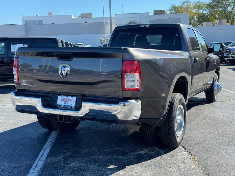 Ram 3500 Vehicle Image 03