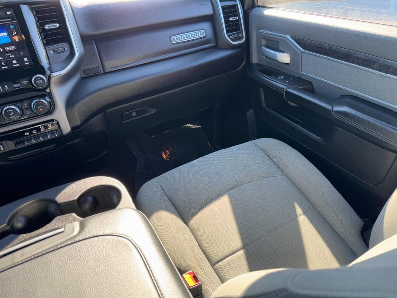 Ram 3500 Vehicle Image 24