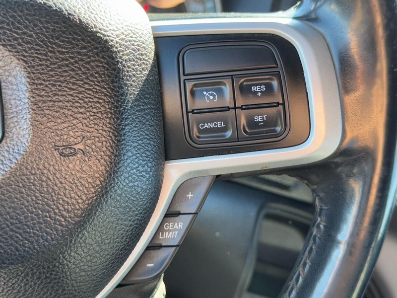 Ram 3500 Vehicle Image 27