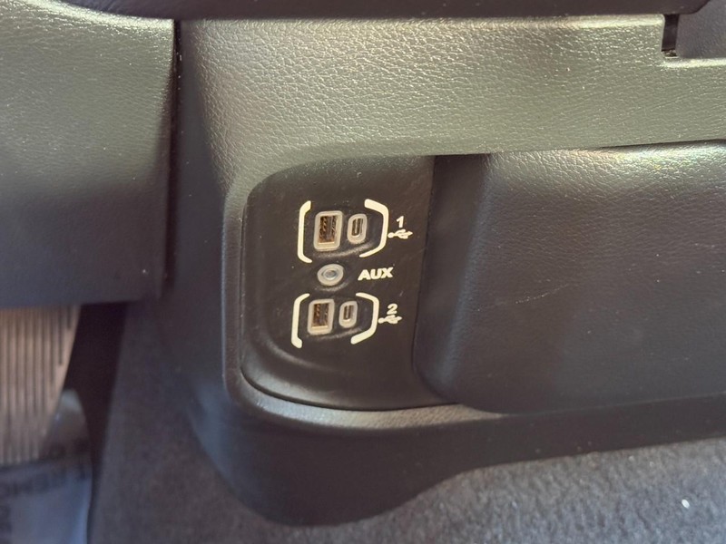 Ram 3500 Vehicle Image 30