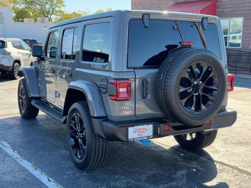 Jeep Wrangler 4xe Vehicle Image 07