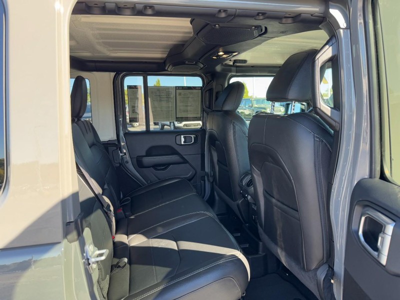 Jeep Wrangler 4xe Vehicle Image 19