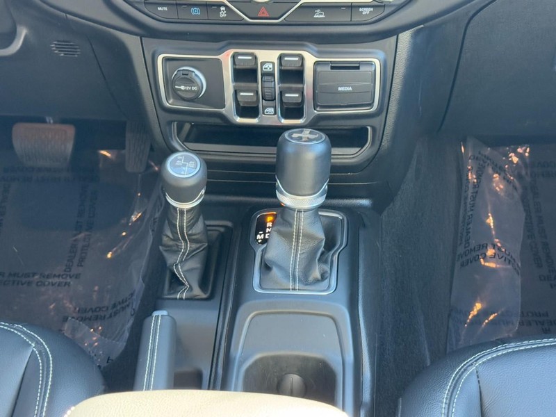 Jeep Wrangler 4xe Vehicle Image 23