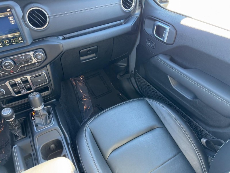 Jeep Wrangler 4xe Vehicle Image 24