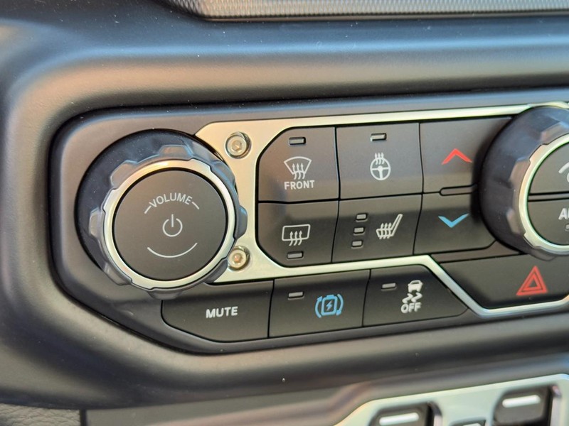 Jeep Wrangler 4xe Vehicle Image 32