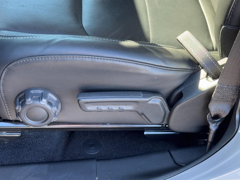 Jeep Wrangler 4xe Vehicle Image 37