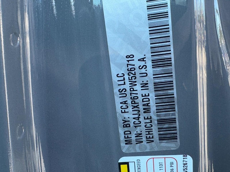 Jeep Wrangler 4xe Vehicle Image 39