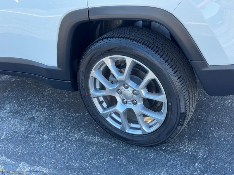 Jeep Compass Vehicle Image 08