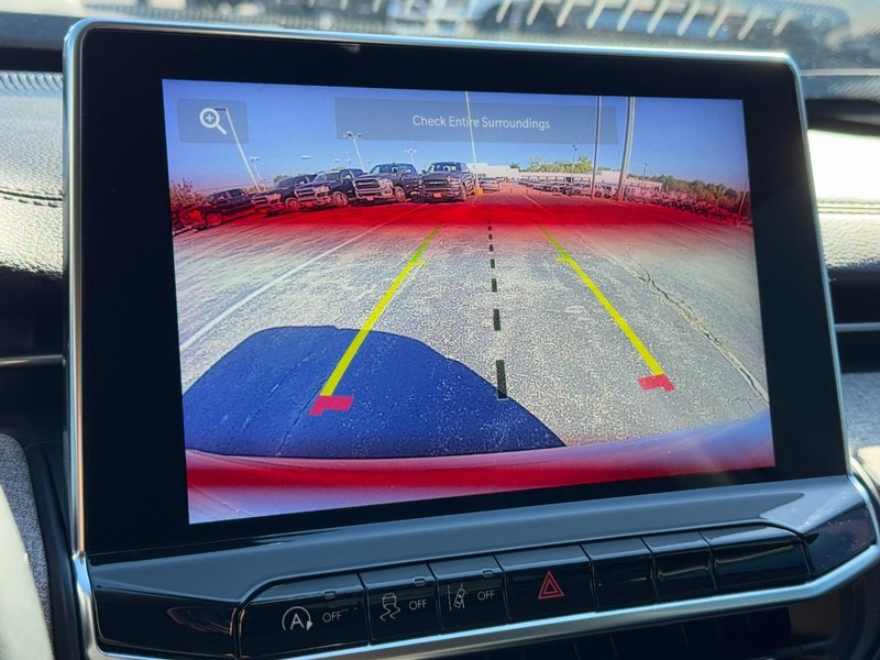 Jeep Compass Vehicle Image 32