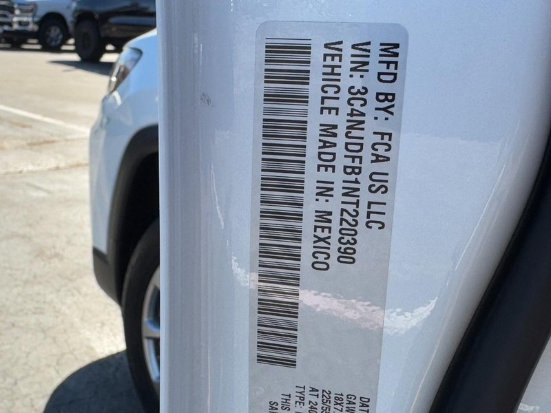 Jeep Compass Vehicle Image 35