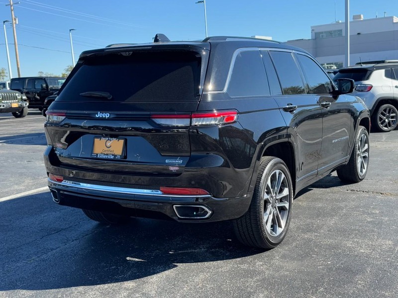 Jeep Grand Cherokee 4xe Vehicle Image 04