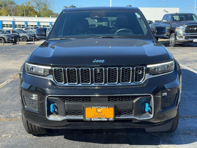 Jeep Grand Cherokee 4xe Vehicle Image 12