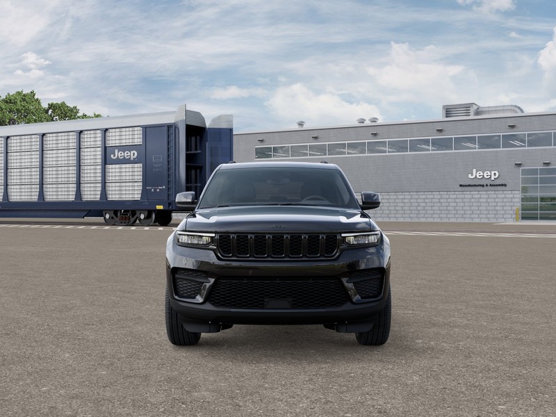 Jeep Grand Cherokee Vehicle Image 08