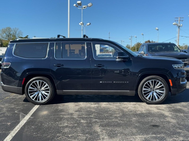 Jeep Grand Wagoneer Vehicle Image 04