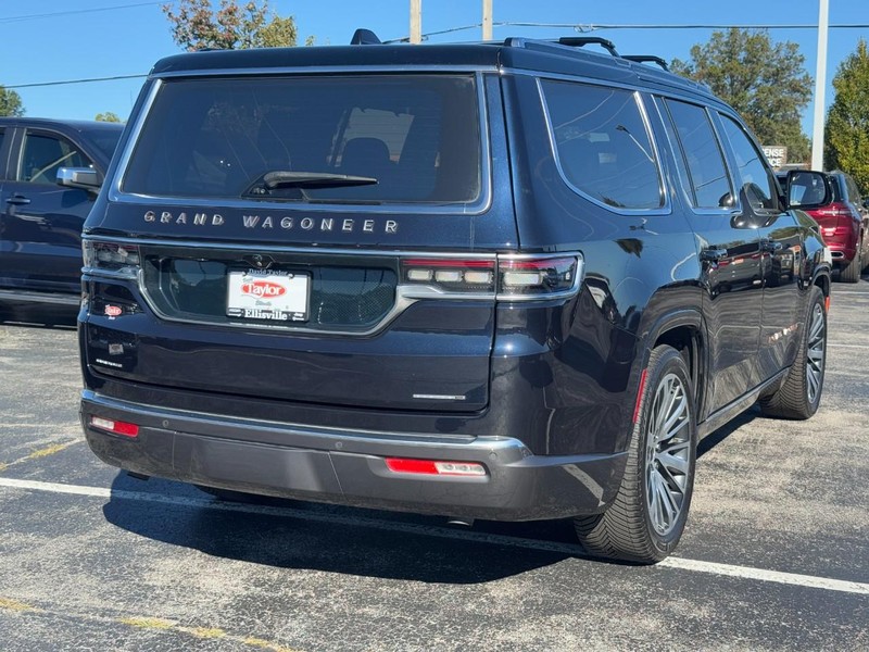 Jeep Grand Wagoneer Vehicle Image 07