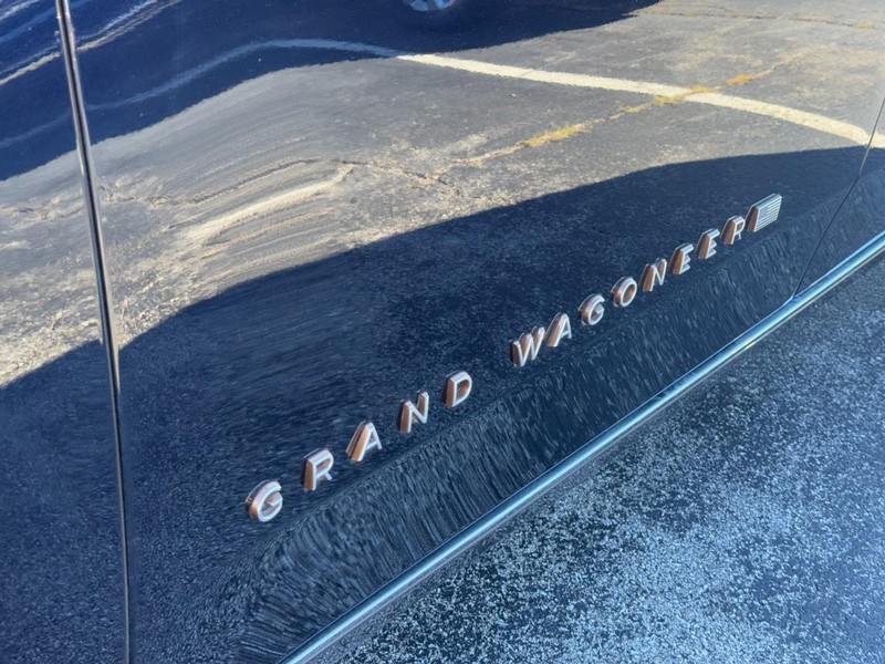 Jeep Grand Wagoneer Vehicle Image 14