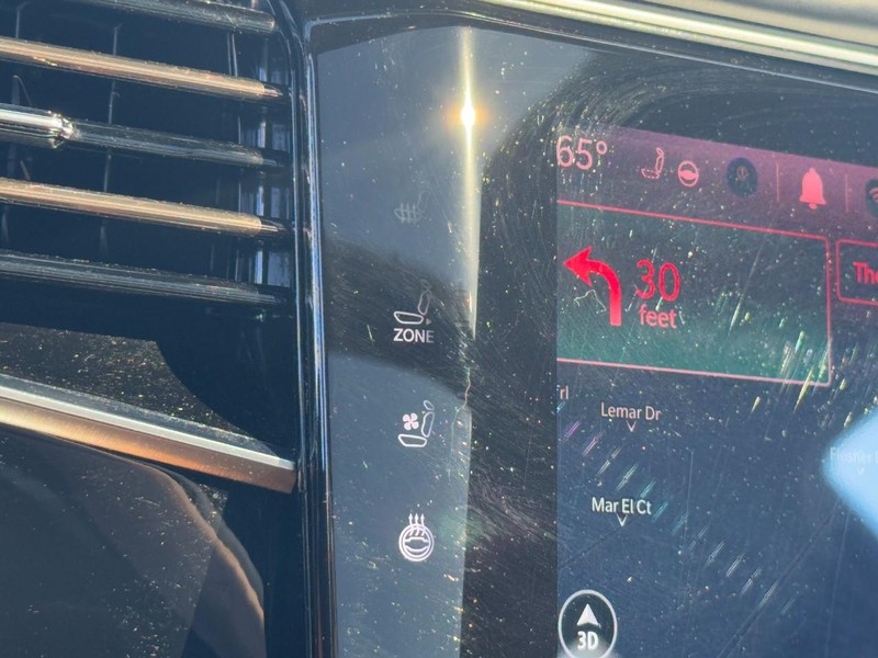 Jeep Grand Wagoneer Vehicle Image 41