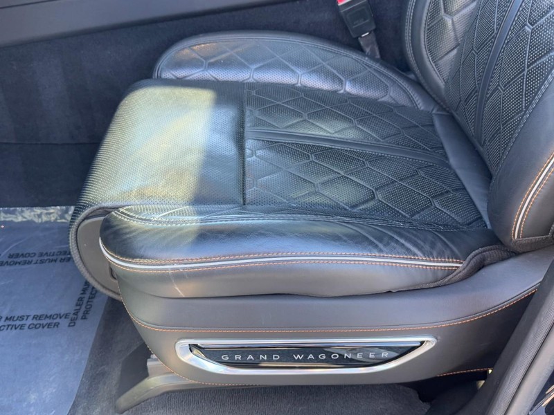 Jeep Grand Wagoneer Vehicle Image 47